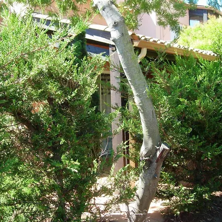 Maison De 2 Chambres A Agde Avec Jardin Amenage *
