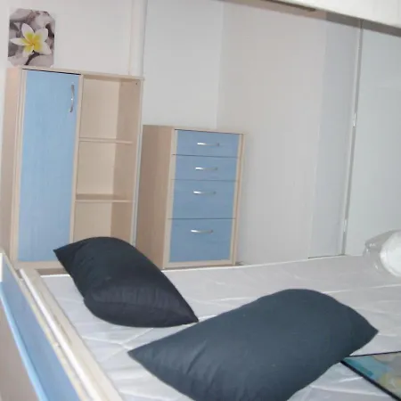 Maison De 2 Chambres A Agde Avec Jardin Amenage Agde